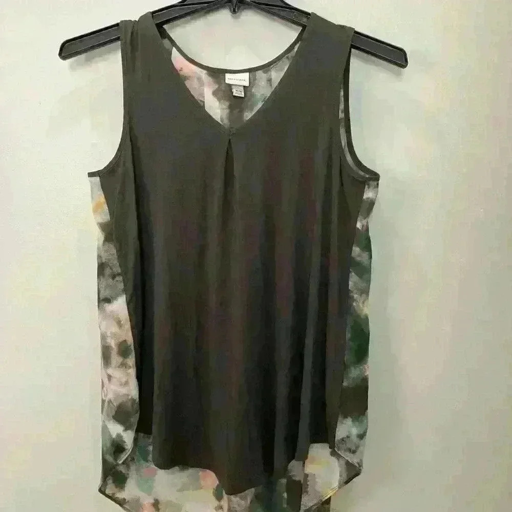 Merona Tank Top Sz M, Brown with Floral back